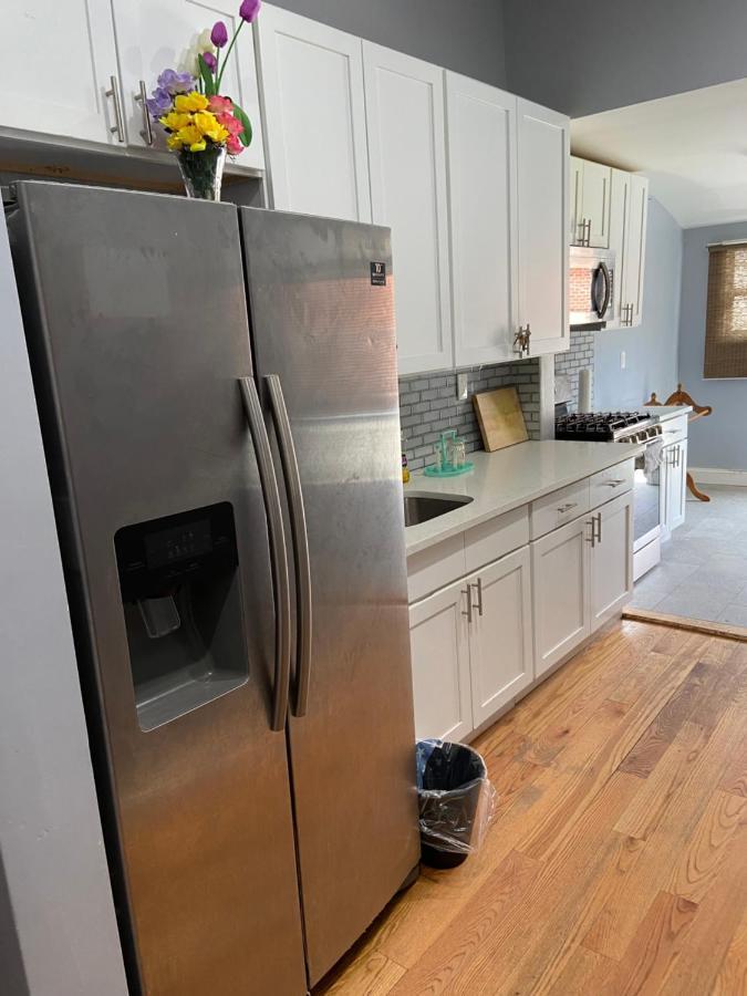 A Spacious Room In Queens New York Bagian luar foto
